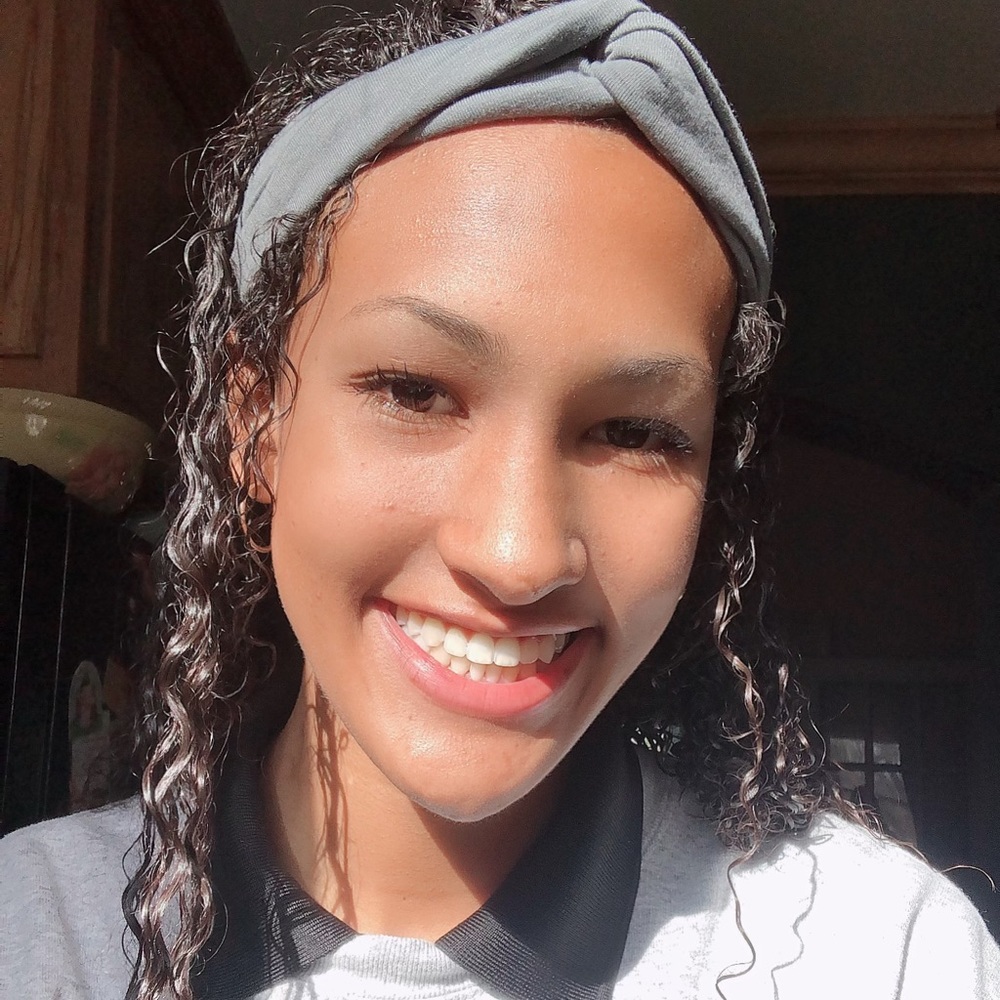 Meet your Posher, Imani